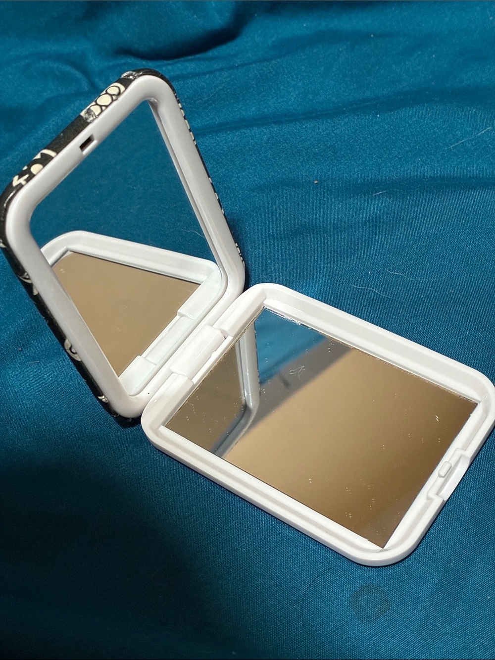 Fashion Compact Mirror - Picture 5 of 5